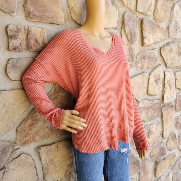 WILD FABLE | Long Sleeve V-neck Waffle Knit Sweater - Picture 3 of 8